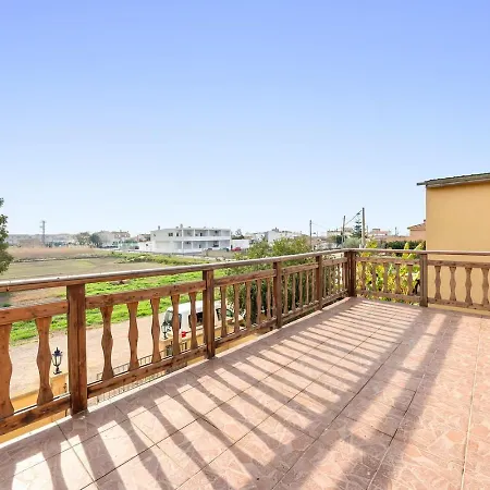Casa Roger I Clara Els Muntells