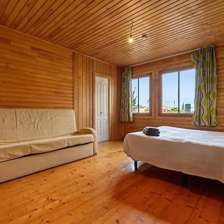Casa Roger I Clara Nyaraló Els Muntells