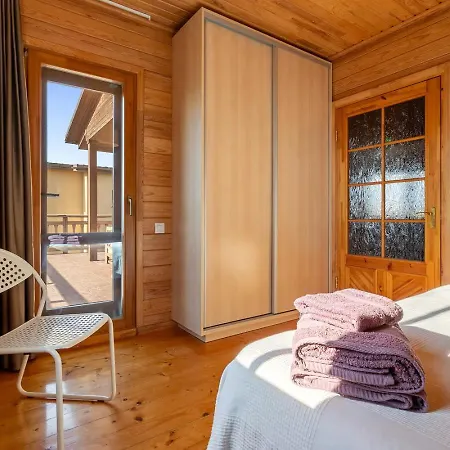 Casa Roger I Clara Els Muntells