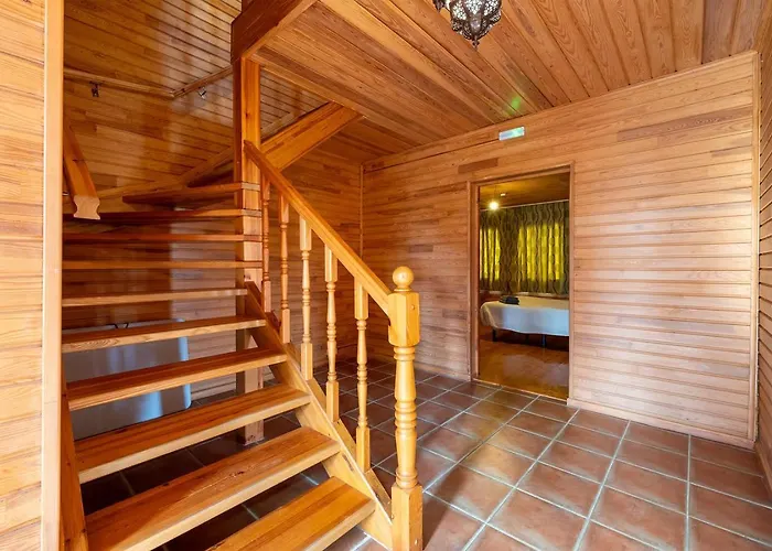 Casa Roger I Clara Els Muntells